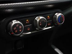 Nissan KICKS 1.6 16V FLEXSTART SV 4P XTRONIC 2019/2020 BETIOLO NOVOS E SEMINOVOS LAJEADO / Carros no Vale