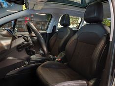 Peugeot 2008 1.6 16V FLEX GRIFFE 4P AUTOMÁTICO 2016/2017 BETIOLO NOVOS E SEMINOVOS LAJEADO / Carros no Vale