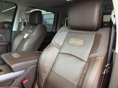 Ram 3500 6.7 I6 TURBO DIESEL LIMITED LONGHORN CD 4X4 AUTOMÁTICO 2026/2026 BETIOLO NOVOS E SEMINOVOS LAJEADO / Carros no Vale