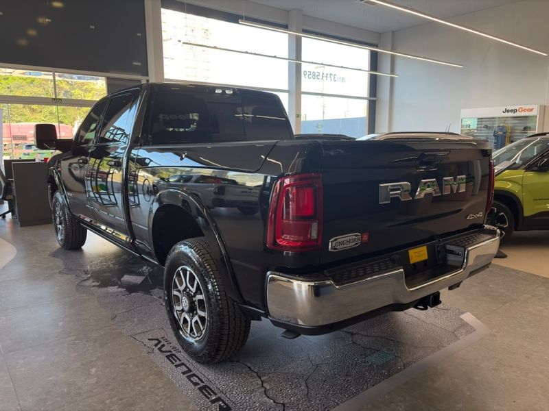 Ram 3500 6.7 I6 TURBO DIESEL LIMITED LONGHORN CD 4X4 AUTOMÁTICO 2026/2026 BETIOLO NOVOS E SEMINOVOS LAJEADO / Carros no Vale Ram 3500 6.7 I6 TURBO DIESEL LIMITED LONGHORN CD 4X4 AUTOMÁTICO 2026/2026 BETIOLO NOVOS E SEMINOVOS LAJEADO / Carros no Vale