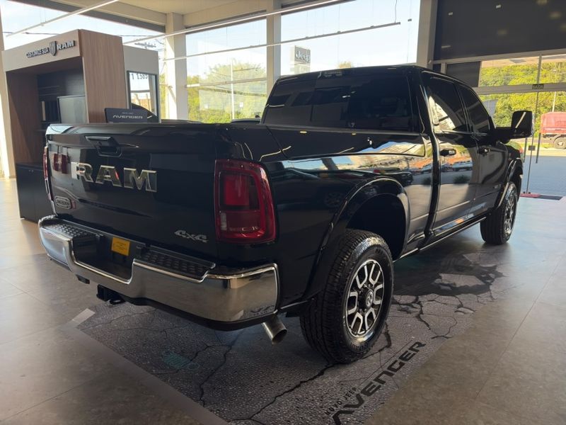 Ram 3500 6.7 I6 TURBO DIESEL LIMITED LONGHORN CD 4X4 AUTOMÁTICO 2026/2026 BETIOLO NOVOS E SEMINOVOS LAJEADO / Carros no Vale Ram 3500 6.7 I6 TURBO DIESEL LIMITED LONGHORN CD 4X4 AUTOMÁTICO 2026/2026 BETIOLO NOVOS E SEMINOVOS LAJEADO / Carros no Vale