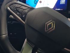 Renault BOREAL 1.3 TCE FLEX ICONIC EDC 2025/2026 BETIOLO NOVOS E SEMINOVOS LAJEADO / Carros no Vale