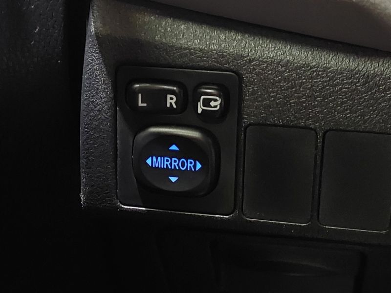 Toyota COROLLA 2.0 XEI 16V FLEX 4P AUTOMÁTICO 2015/2016 BETIOLO NOVOS E SEMINOVOS LAJEADO / Carros no Vale Toyota COROLLA 2.0 XEI 16V FLEX 4P AUTOMÁTICO 2015/2016 BETIOLO NOVOS E SEMINOVOS LAJEADO / Carros no Vale