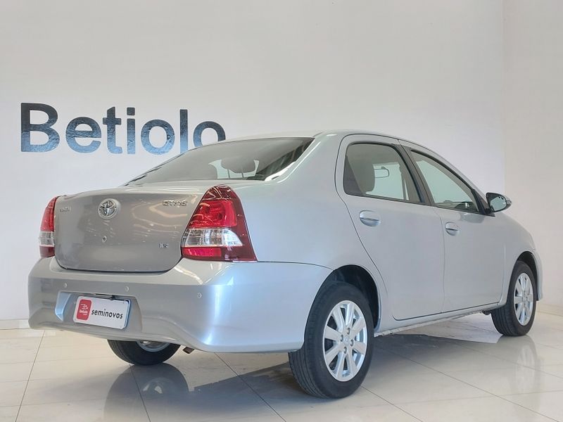 Toyota ETIOS 1.5 X SEDAN 16V FLEX 4P AUTOMÁTICO 2019/2020 BETIOLO NOVOS E SEMINOVOS LAJEADO / Carros no Vale