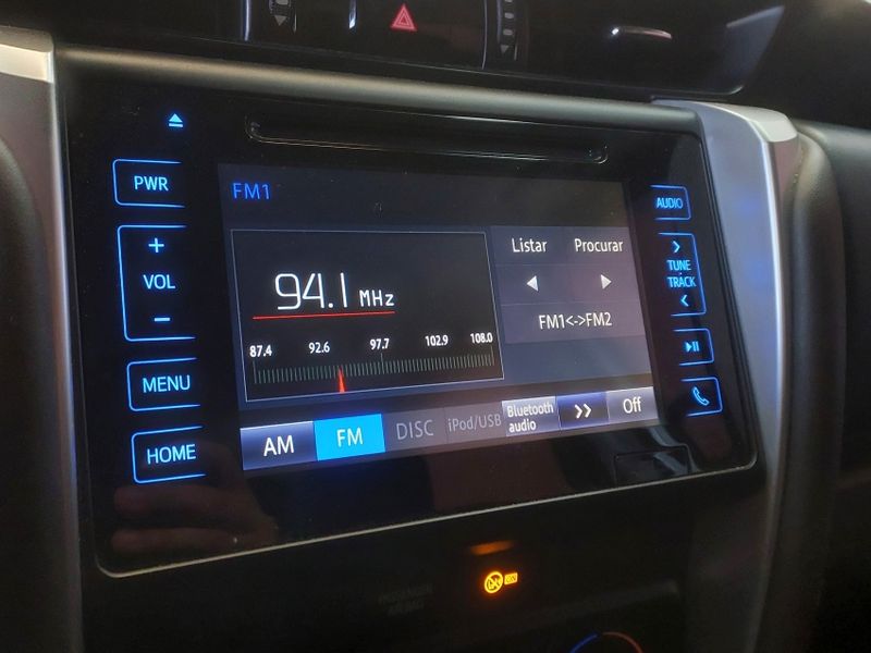 Toyota HILUX SW4 2.7 SR 4X2 16V FLEX 4P AUTOMÁTICO 2018/2019 BETIOLO NOVOS E SEMINOVOS LAJEADO / Carros no Vale Toyota HILUX SW4 2.7 SR 4X2 16V FLEX 4P AUTOMÁTICO 2018/2019 BETIOLO NOVOS E SEMINOVOS LAJEADO / Carros no Vale