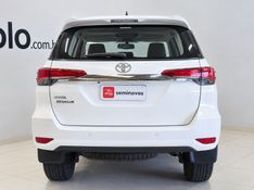 Toyota HILUX SW4 2.7 SR 4X2 16V FLEX 4P AUTOMÁTICO 2018/2019 BETIOLO NOVOS E SEMINOVOS LAJEADO / Carros no Vale