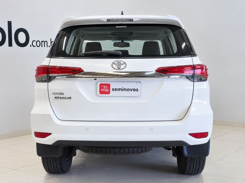 Toyota HILUX SW4 2.7 SR 4X2 16V FLEX 4P AUTOMÁTICO 2018/2019 BETIOLO NOVOS E SEMINOVOS LAJEADO / Carros no Vale Toyota HILUX SW4 2.7 SR 4X2 16V FLEX 4P AUTOMÁTICO 2018/2019 BETIOLO NOVOS E SEMINOVOS LAJEADO / Carros no Vale