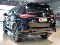 Toyota HILUX SW4 2.8 D-4D TURBO DIESEL DIAMOND 7L 4X4 AUTOMÁTICO 2024/2024 BETIOLO NOVOS E SEMINOVOS LAJEADO / Carros no Vale