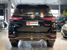 Toyota HILUX SW4 2.8 D-4D TURBO DIESEL DIAMOND 7L 4X4 AUTOMÁTICO 2024/2024 BETIOLO NOVOS E SEMINOVOS LAJEADO / Carros no Vale