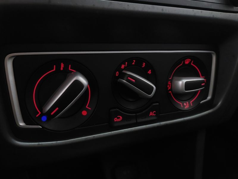 Volkswagen FOX 1.6 MSI TOTAL FLEX CONNECT 4P MANUAL 2019/2019 BETIOLO NOVOS E SEMINOVOS LAJEADO / Carros no Vale Volkswagen FOX 1.6 MSI TOTAL FLEX CONNECT 4P MANUAL 2019/2019 BETIOLO NOVOS E SEMINOVOS LAJEADO / Carros no Vale