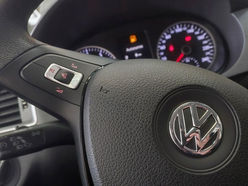 Volkswagen FOX 1.6 MSI TOTAL FLEX CONNECT 4P MANUAL 2019/2019 BETIOLO NOVOS E SEMINOVOS LAJEADO / Carros no Vale Volkswagen FOX 1.6 MSI TOTAL FLEX CONNECT 4P MANUAL 2019/2019 BETIOLO NOVOS E SEMINOVOS LAJEADO / Carros no Vale