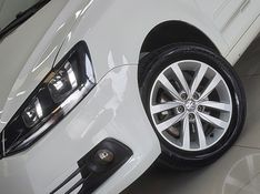 Volkswagen FOX 1.6 MSI TOTAL FLEX CONNECT 4P MANUAL 2019/2019 BETIOLO NOVOS E SEMINOVOS LAJEADO / Carros no Vale