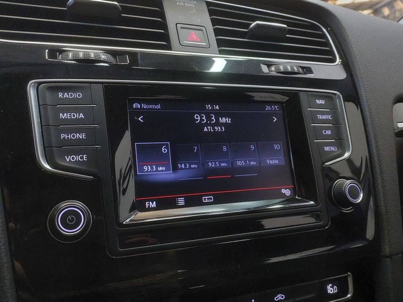 Volkswagen GOLF 1.4 TSI HIGHLINE 16V GASOLINA 4P AUTOMÁTICO 2013/2014 BETIOLO NOVOS E SEMINOVOS LAJEADO / Carros no Vale