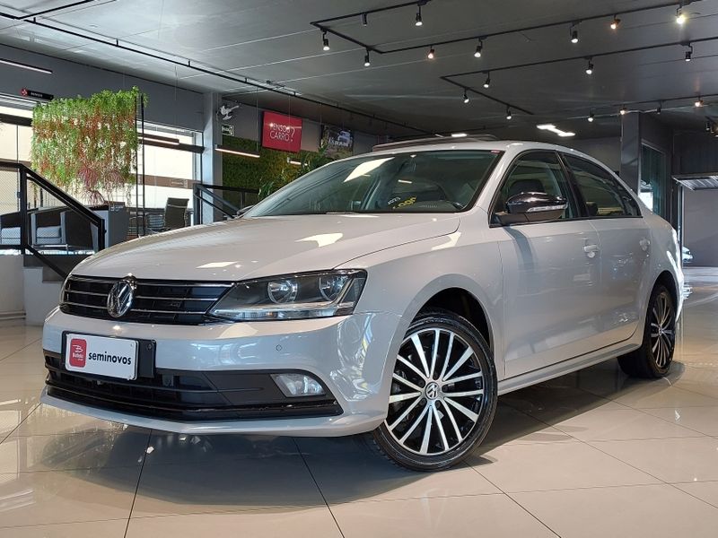 Volkswagen JETTA 1.4 250 TSI TOTAL FLEX COMFORTLINE TIPTRONIC 2017/2018 BETIOLO NOVOS E SEMINOVOS LAJEADO / Carros no Vale Volkswagen JETTA 1.4 250 TSI TOTAL FLEX COMFORTLINE TIPTRONIC 2017/2018 BETIOLO NOVOS E SEMINOVOS LAJEADO / Carros no Vale