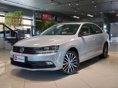 Volkswagen JETTA 1.4 250 TSI TOTAL FLEX COMFORTLINE TIPTRONIC 2017/2018 BETIOLO NOVOS E SEMINOVOS LAJEADO / Carros no Vale