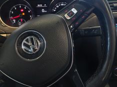 Volkswagen JETTA 1.4 250 TSI TOTAL FLEX COMFORTLINE TIPTRONIC 2017/2018 BETIOLO NOVOS E SEMINOVOS LAJEADO / Carros no Vale