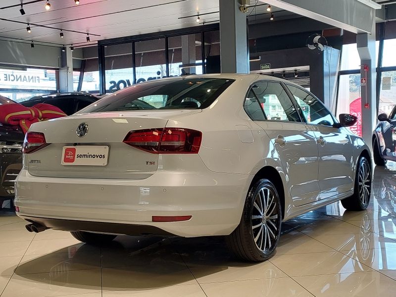 Volkswagen JETTA 1.4 250 TSI TOTAL FLEX COMFORTLINE TIPTRONIC 2017/2018 BETIOLO NOVOS E SEMINOVOS LAJEADO / Carros no Vale Volkswagen JETTA 1.4 250 TSI TOTAL FLEX COMFORTLINE TIPTRONIC 2017/2018 BETIOLO NOVOS E SEMINOVOS LAJEADO / Carros no Vale