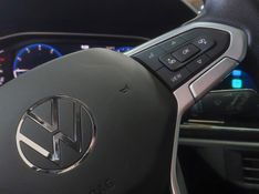 Volkswagen POLO 1.0 170 TSI HIGHLINE AUTOMÁTICO 2022/2023 BETIOLO NOVOS E SEMINOVOS LAJEADO / Carros no Vale