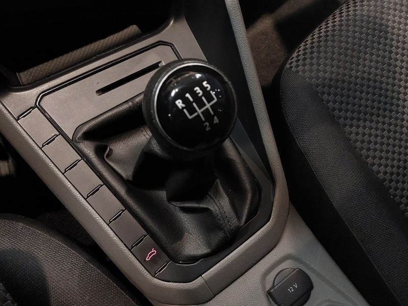 Volkswagen POLO 1.6 MSI TOTAL FLEX MANUAL 2019/2019 BETIOLO NOVOS E SEMINOVOS LAJEADO / Carros no Vale