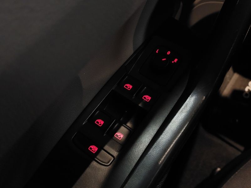 Volkswagen POLO 1.6 MSI TOTAL FLEX MANUAL 2019/2019 BETIOLO NOVOS E SEMINOVOS LAJEADO / Carros no Vale