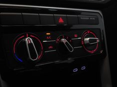 Volkswagen T-CROSS 1.0 200 TSI TOTAL FLEX AUTOMÁTICO 2024/2025 BETIOLO NOVOS E SEMINOVOS LAJEADO / Carros no Vale