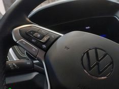 Volkswagen T-CROSS 1.0 200 TSI TOTAL FLEX AUTOMÁTICO 2024/2025 BETIOLO NOVOS E SEMINOVOS LAJEADO / Carros no Vale