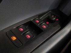 Volkswagen T-CROSS 1.0 200 TSI TOTAL FLEX AUTOMÁTICO 2024/2025 BETIOLO NOVOS E SEMINOVOS LAJEADO / Carros no Vale