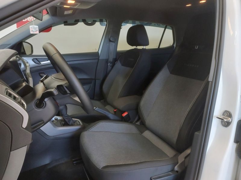 Volkswagen T-CROSS 1.0 200 TSI TOTAL FLEX AUTOMÁTICO 2024/2025 BETIOLO NOVOS E SEMINOVOS LAJEADO / Carros no Vale