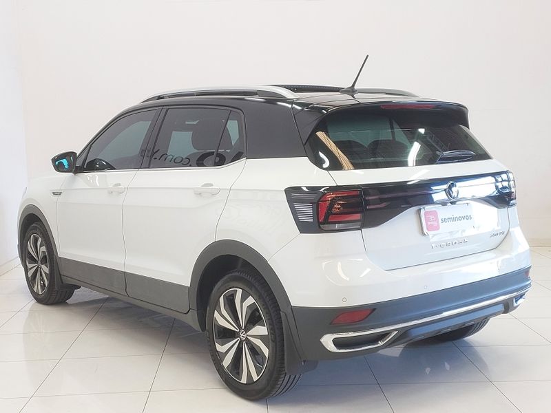Volkswagen T-CROSS 1.4 250 TSI TOTAL FLEX HIGHLINE AUTOMÁTICO 2022/2022 BETIOLO NOVOS E SEMINOVOS LAJEADO / Carros no Vale Volkswagen T-CROSS 1.4 250 TSI TOTAL FLEX HIGHLINE AUTOMÁTICO 2022/2022 BETIOLO NOVOS E SEMINOVOS LAJEADO / Carros no Vale