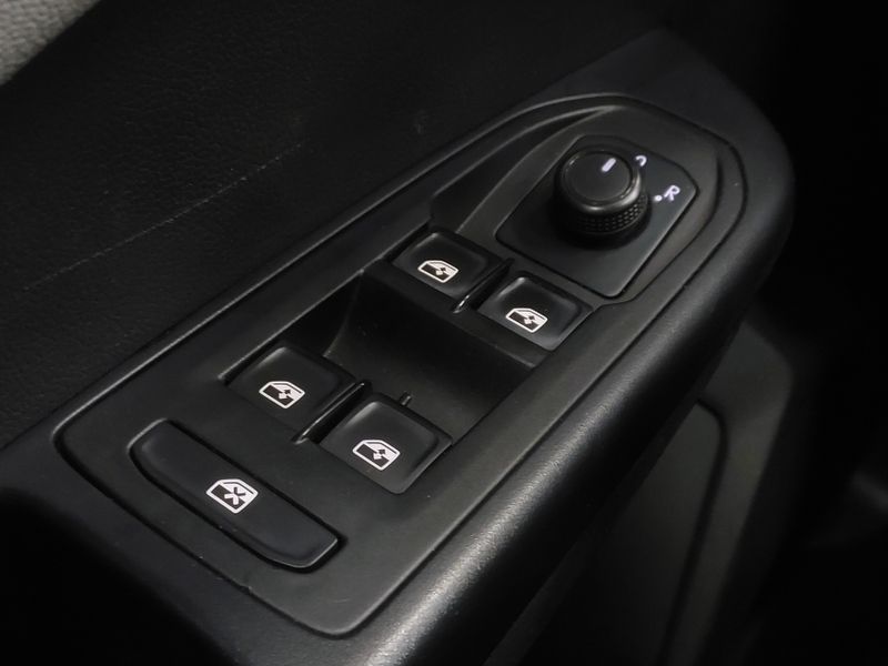 Volkswagen TAOS 1.4 250 TSI TOTAL FLEX COMFORTLINE AUTOMÁTICO 2021/2022 BETIOLO NOVOS E SEMINOVOS LAJEADO / Carros no Vale Volkswagen TAOS 1.4 250 TSI TOTAL FLEX COMFORTLINE AUTOMÁTICO 2021/2022 BETIOLO NOVOS E SEMINOVOS LAJEADO / Carros no Vale