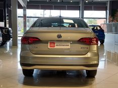 Volkswagen VIRTUS 1.0 200 TSI COMFORTLINE AUTOMÁTICO 2022/2022 BETIOLO NOVOS E SEMINOVOS LAJEADO / Carros no Vale