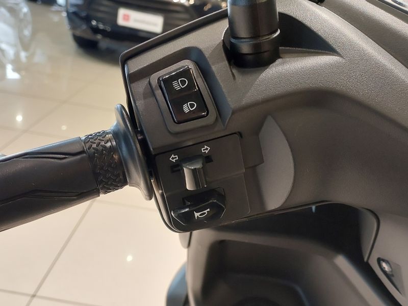 Yamaha Fluo 125 ABS 2024/2024 BETIOLO NOVOS E SEMINOVOS LAJEADO / Carros no Vale