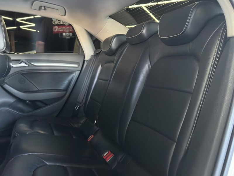 Audi A3 1.4 TFSI SEDAN ATTRACTION 16V GASOLINA 4P S-TRONIC 2015/2015 CASTELLAN E TOMAZONI MOTORS CAXIAS DO SUL / Carros no Vale Audi A3 1.4 TFSI SEDAN ATTRACTION 16V GASOLINA 4P S-TRONIC 2015/2015 CASTELLAN E TOMAZONI MOTORS CAXIAS DO SUL / Carros no Vale