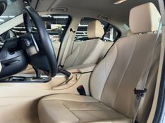 BMW 320i 2.0 16V TURBO ACTIVE FLEX 4P AUTOMÁTICO 2015/2015 CASTELLAN E TOMAZONI MOTORS CAXIAS DO SUL / Carros no Vale