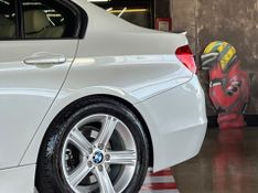 BMW 320i 2.0 16V TURBO ACTIVE FLEX 4P AUTOMÁTICO 2015/2015 CASTELLAN E TOMAZONI MOTORS CAXIAS DO SUL / Carros no Vale