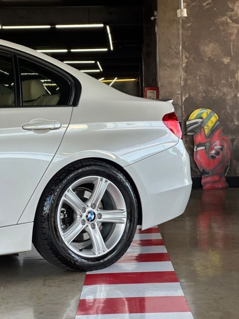 BMW 320i 2.0 16V TURBO ACTIVE FLEX 4P AUTOMÁTICO 2015/2015 CASTELLAN E TOMAZONI MOTORS CAXIAS DO SUL / Carros no Vale BMW 320i 2.0 16V TURBO ACTIVE FLEX 4P AUTOMÁTICO 2015/2015 CASTELLAN E TOMAZONI MOTORS CAXIAS DO SUL / Carros no Vale