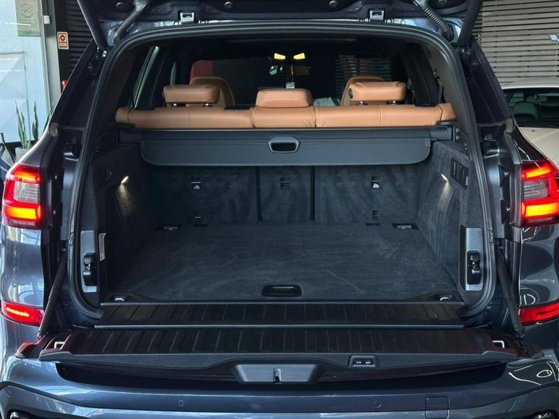 BMW X5 3.0 M SPORT 4X4 30D I6 TURBO DIESEL 4P AUTOMÁTICO 2019/2019 CASTELLAN E TOMAZONI MOTORS CAXIAS DO SUL / Carros no Vale BMW X5 3.0 M SPORT 4X4 30D I6 TURBO DIESEL 4P AUTOMÁTICO 2019/2019 CASTELLAN E TOMAZONI MOTORS CAXIAS DO SUL / Carros no Vale
