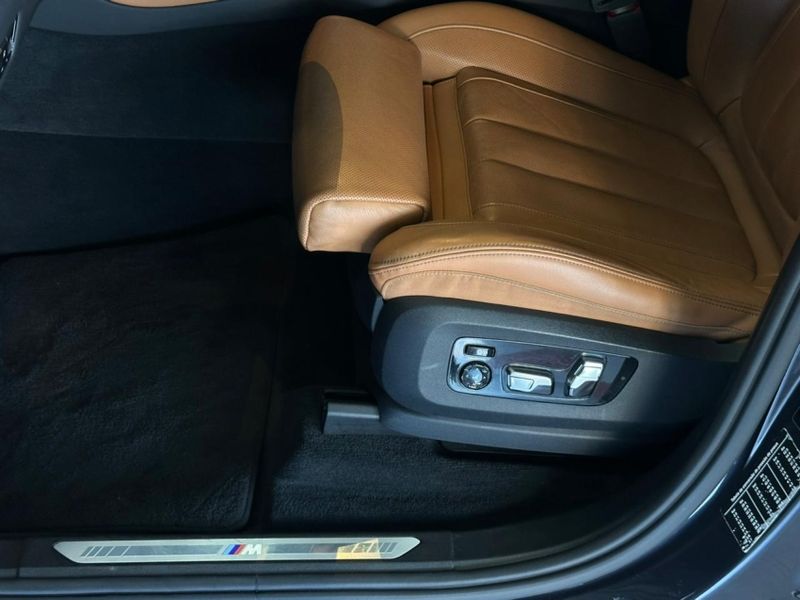 BMW X5 3.0 M SPORT 4X4 30D I6 TURBO DIESEL 4P AUTOMÁTICO 2019/2019 CASTELLAN E TOMAZONI MOTORS CAXIAS DO SUL / Carros no Vale BMW X5 3.0 M SPORT 4X4 30D I6 TURBO DIESEL 4P AUTOMÁTICO 2019/2019 CASTELLAN E TOMAZONI MOTORS CAXIAS DO SUL / Carros no Vale
