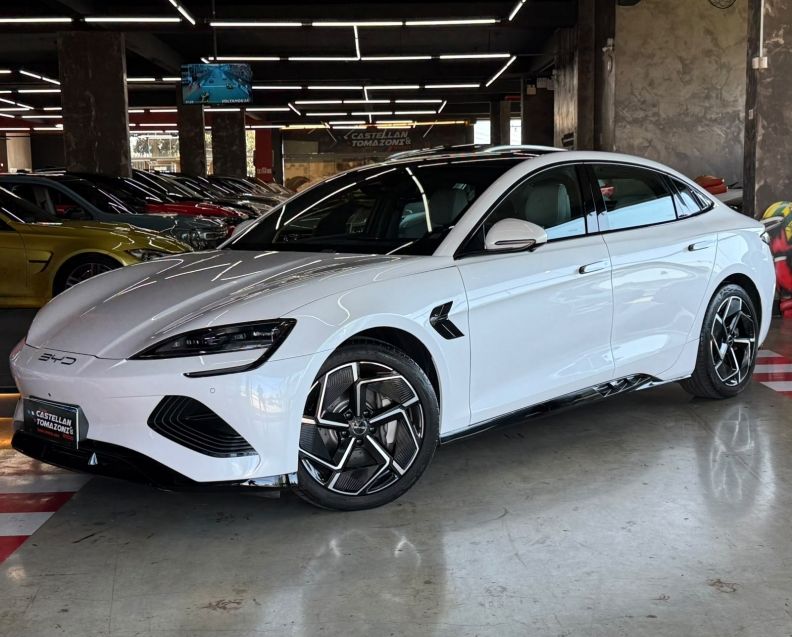 BYD SEAL 82,5 KW ELÉTRICO AWD 2023/2024 CASTELLAN E TOMAZONI MOTORS CAXIAS DO SUL / Carros no Vale BYD SEAL 82,5 KW ELÉTRICO AWD 2023/2024 CASTELLAN E TOMAZONI MOTORS CAXIAS DO SUL / Carros no Vale