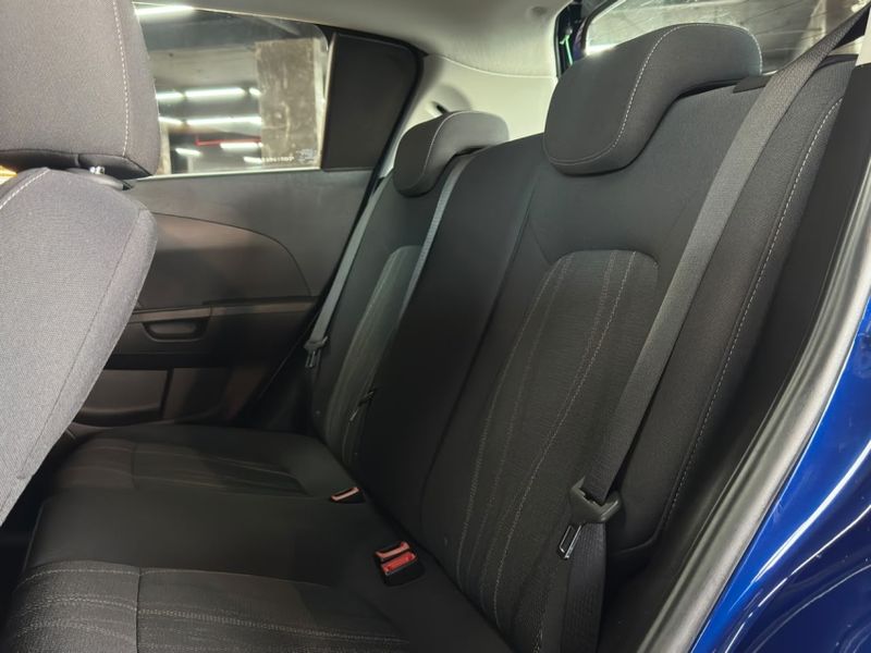 Chevrolet SONIC 1.6 LT 16V FLEX 4P AUTOMÁTICO 2012/2013 CASTELLAN E TOMAZONI MOTORS CAXIAS DO SUL / Carros no Vale Chevrolet SONIC 1.6 LT 16V FLEX 4P AUTOMÁTICO 2012/2013 CASTELLAN E TOMAZONI MOTORS CAXIAS DO SUL / Carros no Vale