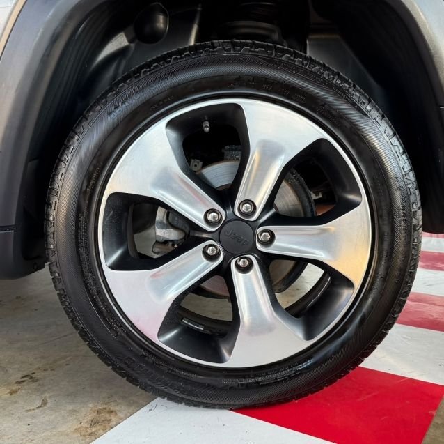 JEEP COMPASS 2.0 16V FLEX LONGITUDE AUTOMÁTICO 2017/2018 CASTELLAN E TOMAZONI MOTORS CAXIAS DO SUL / Carros no Vale JEEP COMPASS 2.0 16V FLEX LONGITUDE AUTOMÁTICO 2017/2018 CASTELLAN E TOMAZONI MOTORS CAXIAS DO SUL / Carros no Vale
