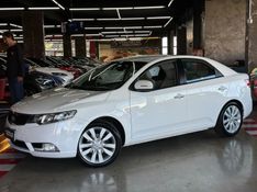 KIA CERATO 1.6 SX3 16V GASOLINA 4P AUTOMÁTICO 2012/2013 CASTELLAN E TOMAZONI MOTORS CAXIAS DO SUL / Carros no Vale