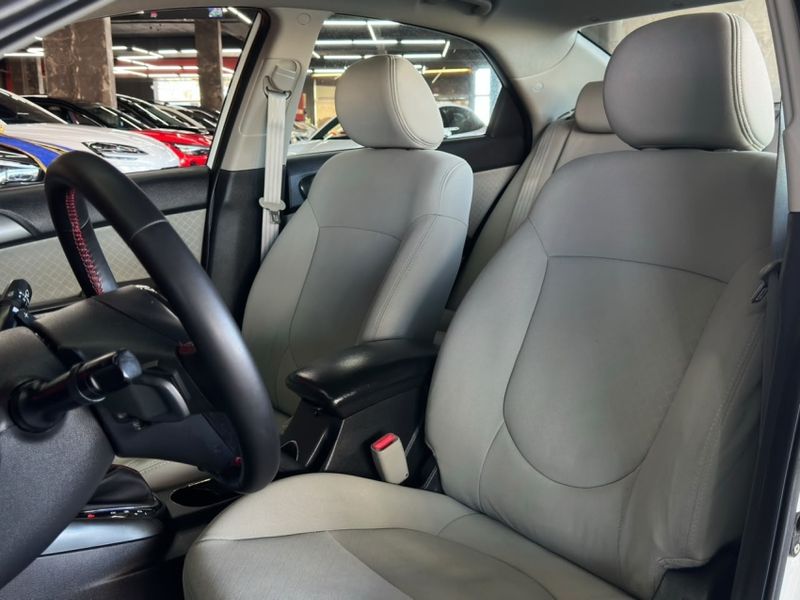 KIA CERATO 1.6 SX3 16V GASOLINA 4P AUTOMÁTICO 2012/2013 CASTELLAN E TOMAZONI MOTORS CAXIAS DO SUL / Carros no Vale KIA CERATO 1.6 SX3 16V GASOLINA 4P AUTOMÁTICO 2012/2013 CASTELLAN E TOMAZONI MOTORS CAXIAS DO SUL / Carros no Vale