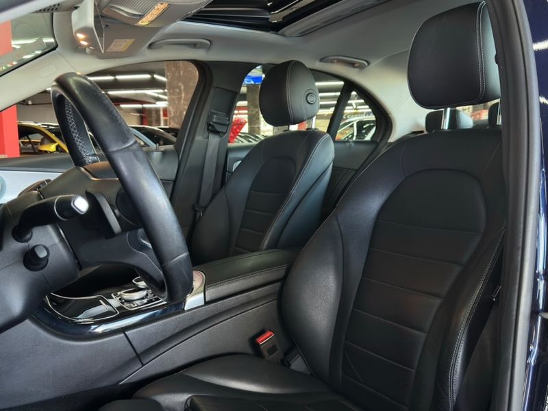 Mercedes-Benz C 200 1.5 EQ BOOST HÍBRIDO 9G-TRONIC 2019/2019 CASTELLAN E TOMAZONI MOTORS CAXIAS DO SUL / Carros no Vale Mercedes-Benz C 200 1.5 EQ BOOST HÍBRIDO 9G-TRONIC 2019/2019 CASTELLAN E TOMAZONI MOTORS CAXIAS DO SUL / Carros no Vale