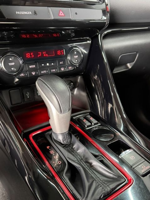 Mitsubishi ECLIPSE CROSS 1.5 MIVEC TURBO GASOLINA HPE-S S-AWC SPORT CVT 2023/2024 CASTELLAN E TOMAZONI MOTORS CAXIAS DO SUL / Carros no Vale Mitsubishi ECLIPSE CROSS 1.5 MIVEC TURBO GASOLINA HPE-S S-AWC SPORT CVT 2023/2024 CASTELLAN E TOMAZONI MOTORS CAXIAS DO SUL / Carros no Vale