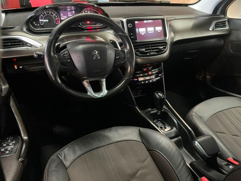 Peugeot 2008 1.6 16V FLEX GRIFFE 4P AUTOMÁTICO 2016/2017 CASTELLAN E TOMAZONI MOTORS CAXIAS DO SUL / Carros no Vale Peugeot 2008 1.6 16V FLEX GRIFFE 4P AUTOMÁTICO 2016/2017 CASTELLAN E TOMAZONI MOTORS CAXIAS DO SUL / Carros no Vale