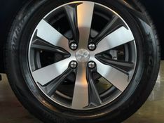 Peugeot 2008 1.6 16V FLEX GRIFFE 4P AUTOMÁTICO 2016/2017 CASTELLAN E TOMAZONI MOTORS CAXIAS DO SUL / Carros no Vale