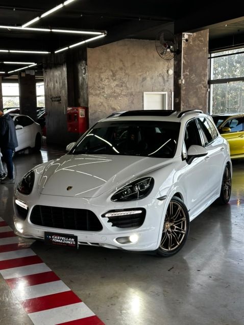 Porsche CAYENNE 4.8 GTS 4X4 V8 32V GASOLINA 4P TIPTRONIC 2013/2014 CASTELLAN E TOMAZONI MOTORS CAXIAS DO SUL / Carros no Vale Porsche CAYENNE 4.8 GTS 4X4 V8 32V GASOLINA 4P TIPTRONIC 2013/2014 CASTELLAN E TOMAZONI MOTORS CAXIAS DO SUL / Carros no Vale