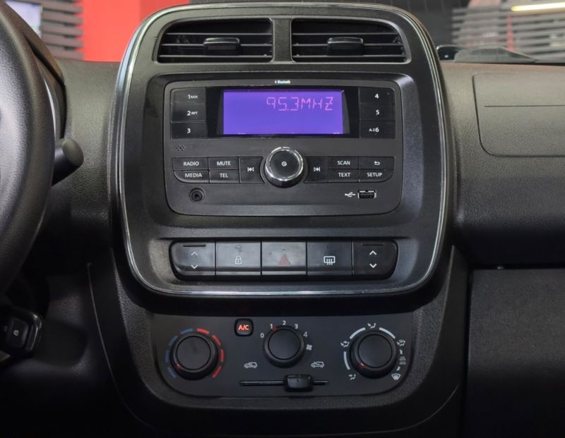 Renault KWID 1.0 12V SCE FLEX ZEN MANUAL 2024/2024 CASTELLAN E TOMAZONI MOTORS CAXIAS DO SUL / Carros no Vale Renault KWID 1.0 12V SCE FLEX ZEN MANUAL 2024/2024 CASTELLAN E TOMAZONI MOTORS CAXIAS DO SUL / Carros no Vale