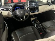 Toyota COROLLA 2.0 VVT-IE FLEX ALTIS DIRECT SHIFT 2022/2023 CASTELLAN E TOMAZONI MOTORS CAXIAS DO SUL / Carros no Vale